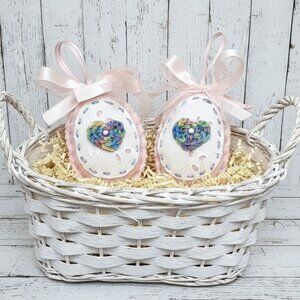 Handmade set of 2 Easter eggs, felt and crochet with embellishments